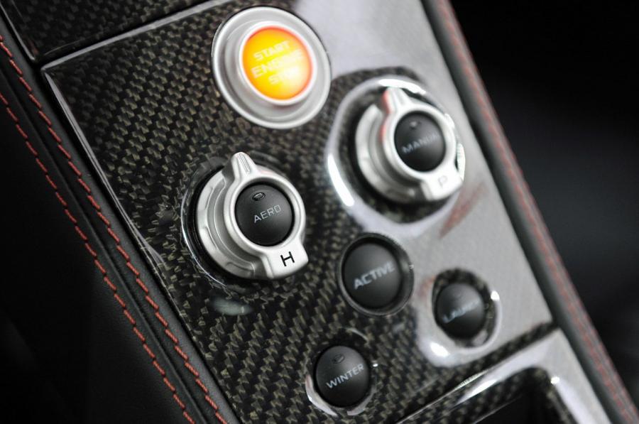  McLaren MP4-12C 2012 года  (фото 61 из 129)